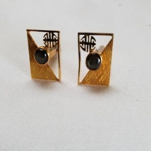 ONYX AND GOLD CUFF LINKS